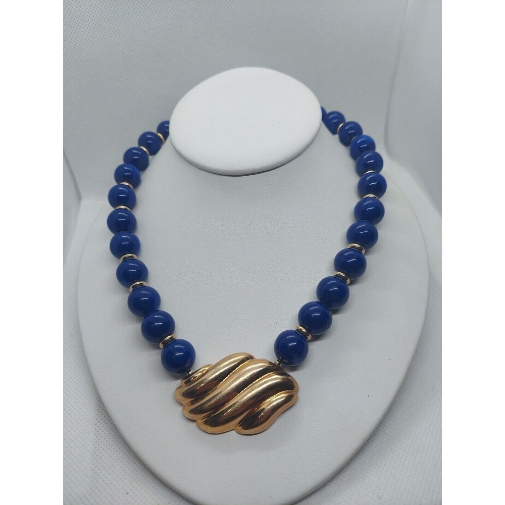 AVON Blue Beaded Necklace Gold Tone Scalloped Pendant Statement Necklace